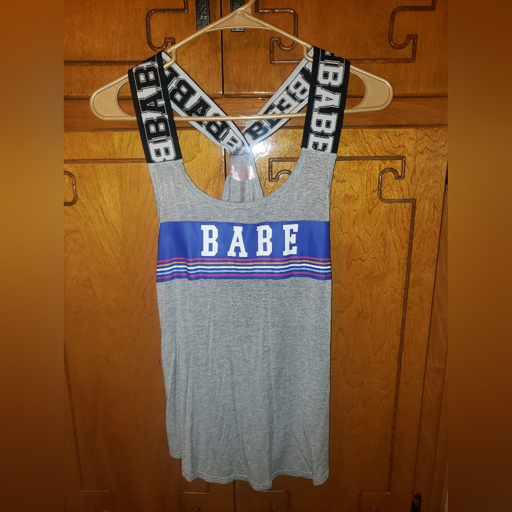 No Boundaries Tank top - Picture 1 of 2